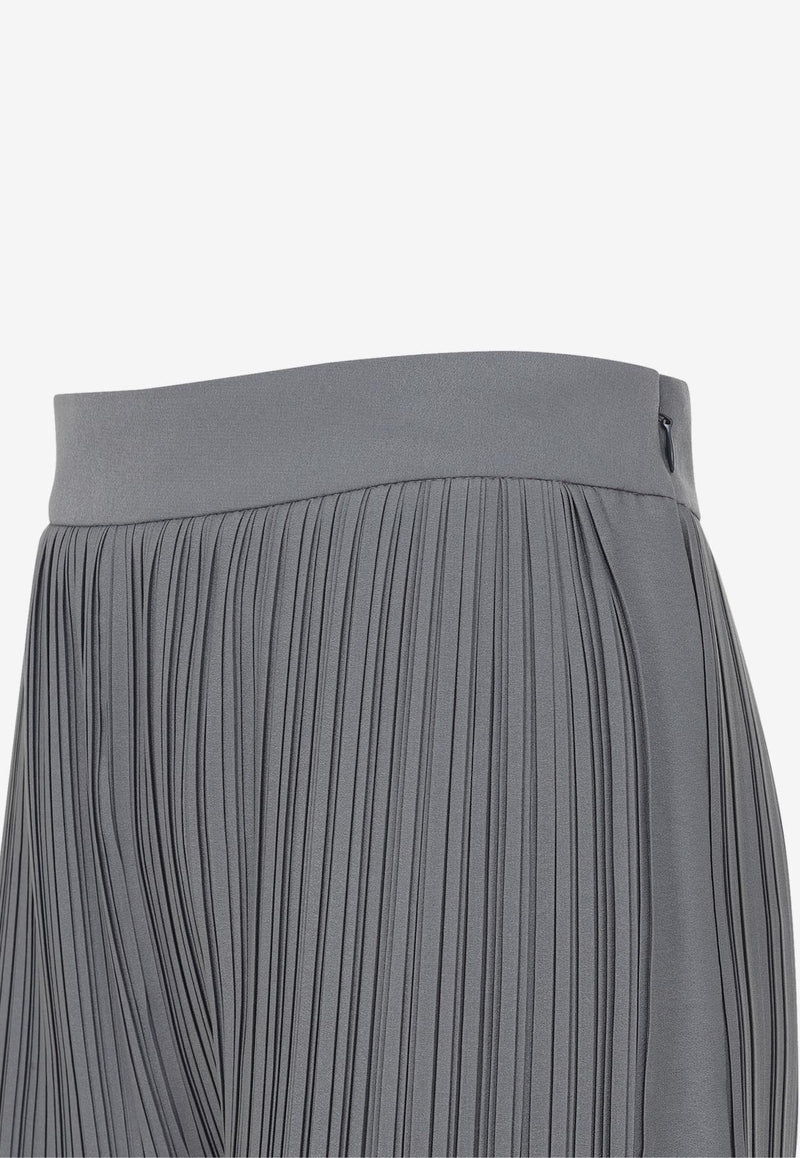 بنطال بكسرات وقصة ساق مُستقيمة