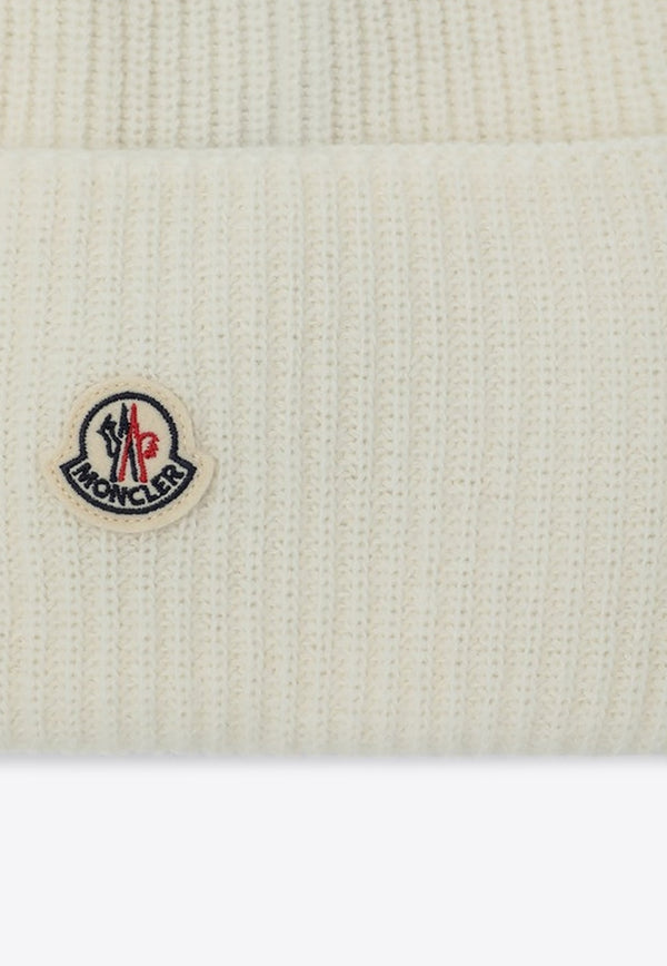 Moncler Logo Patch Wool Beanie White 3B00032M1241/R_MONCL-035