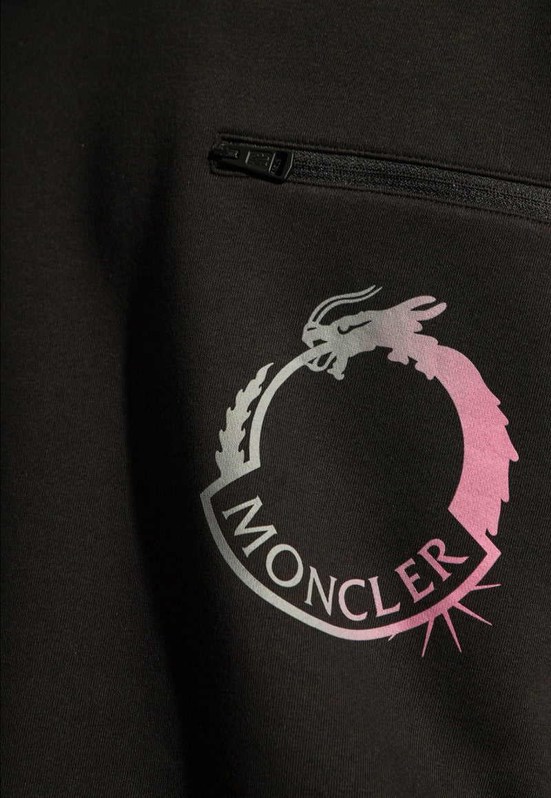 Moncler Logo Print Crewneck Sweatshirt Black J10918G00027 899RB-999