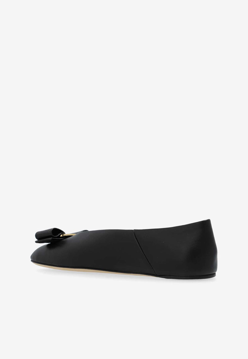 Salvatore Ferragamo Vanna Vara Bow Ballet Flats in Calf Leather Black 01I842 VANNA 776699-NERO