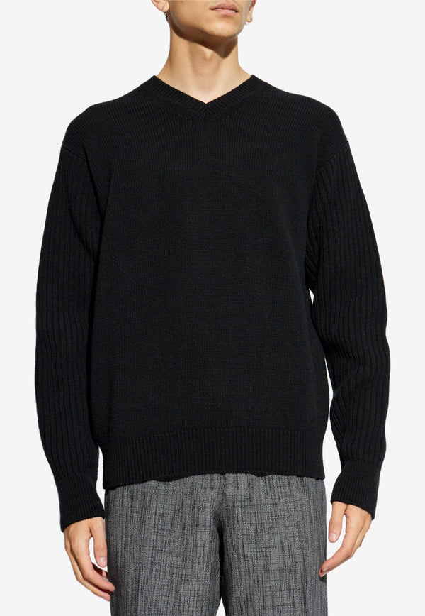 Salvatore Ferragamo Ribbed Knit V-neck Sweater Black 122411 E 775752-NERO