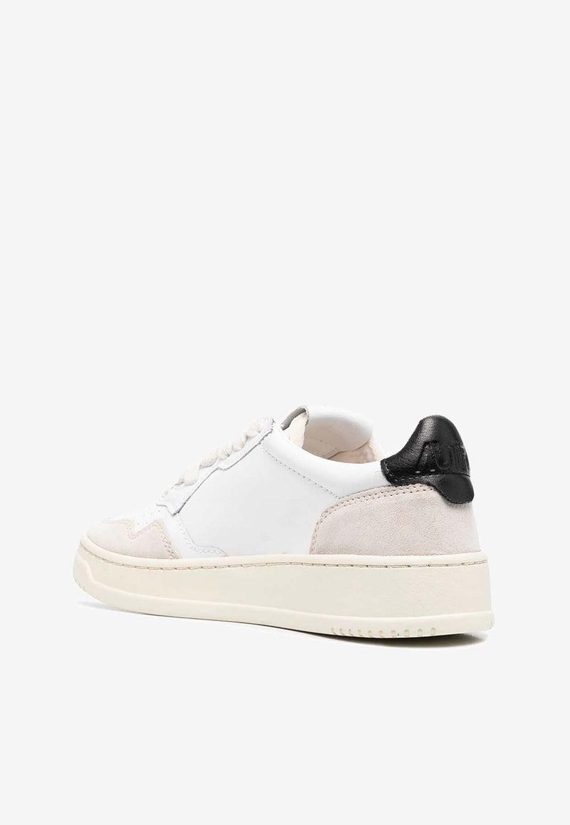 Autry Medalist Low-Top Sneakers White AULWLS_21