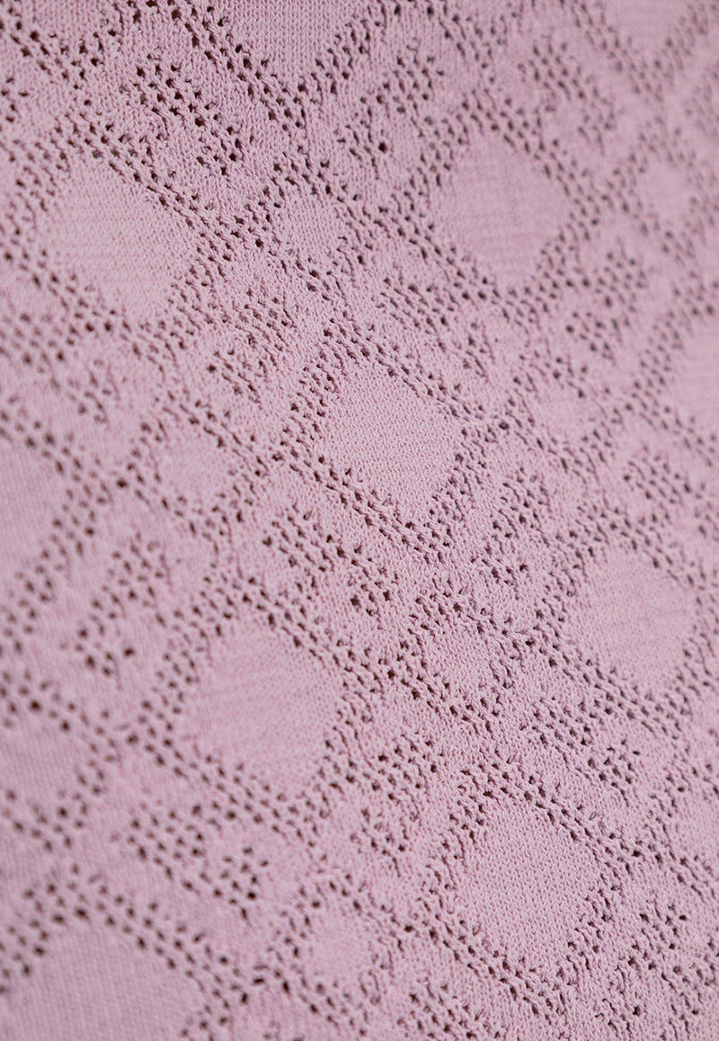 تنورة قصيرة بكسرات