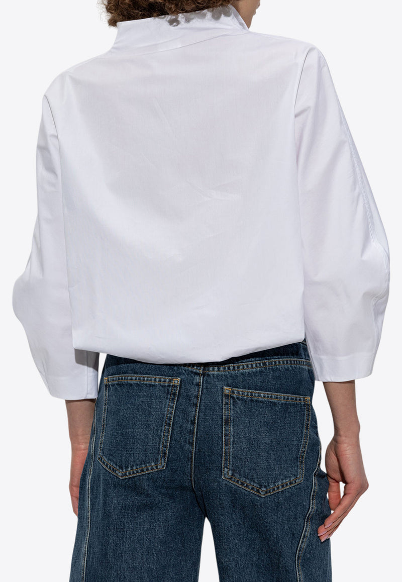 قميص قصير بشعار معدني