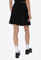 تنورة قصيرة بكسرات