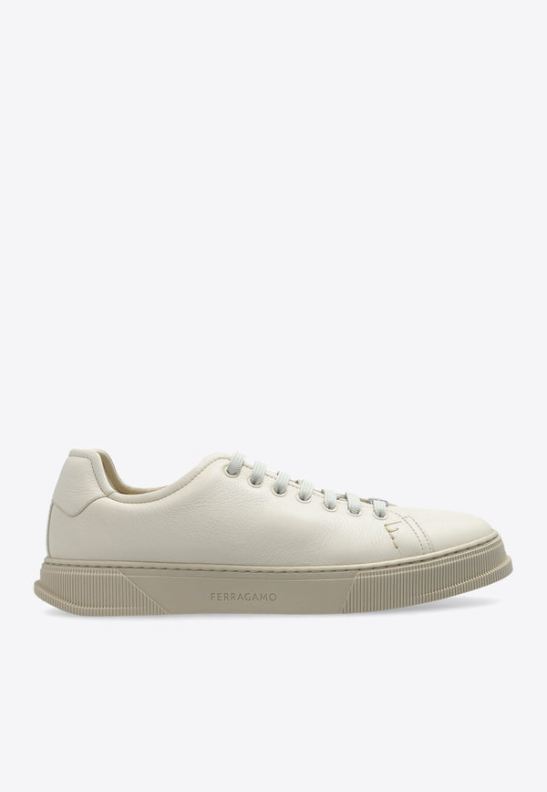 Salvatore Ferragamo Grainy Leather Low-Top Sneakers 029773 BRUCE 778859-MASCARPONE