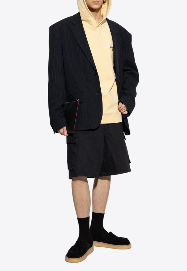 هودي بشريط شعار الماركة