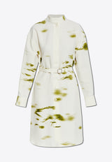 فستان قصير بقَصة قميص بنقشة بلوسوم