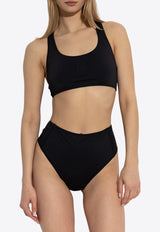 بكيني بأحزمة ظهر متقاطعة مع رقعة شعار الماركة