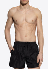 شورت سباحة بشعار نصي