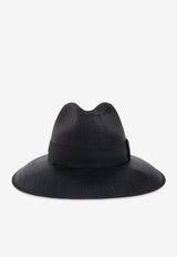 قبعة منسوجة بعقدة فراشية جانبية