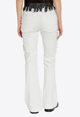 جينز بقَصة مُتدرجة وتفاصيل غير مدروزة