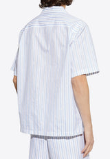 قميص قصير الأكمام بنمط مُقلّم