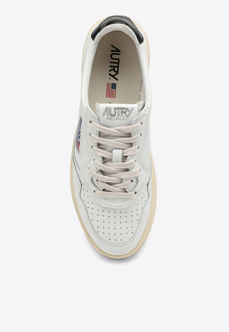 Autry Medalist Leather Low-Top Sneakers AULMLL22/P_AUTRY-LL22