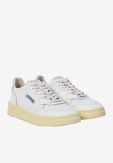Autry Medalist Low-Top Sneakers White AULW-LL-87