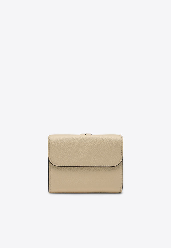 Chloé Small Alphabet Tri-Fold Wallet Beige CHC21WP945F57/P_CHLOE-24Q