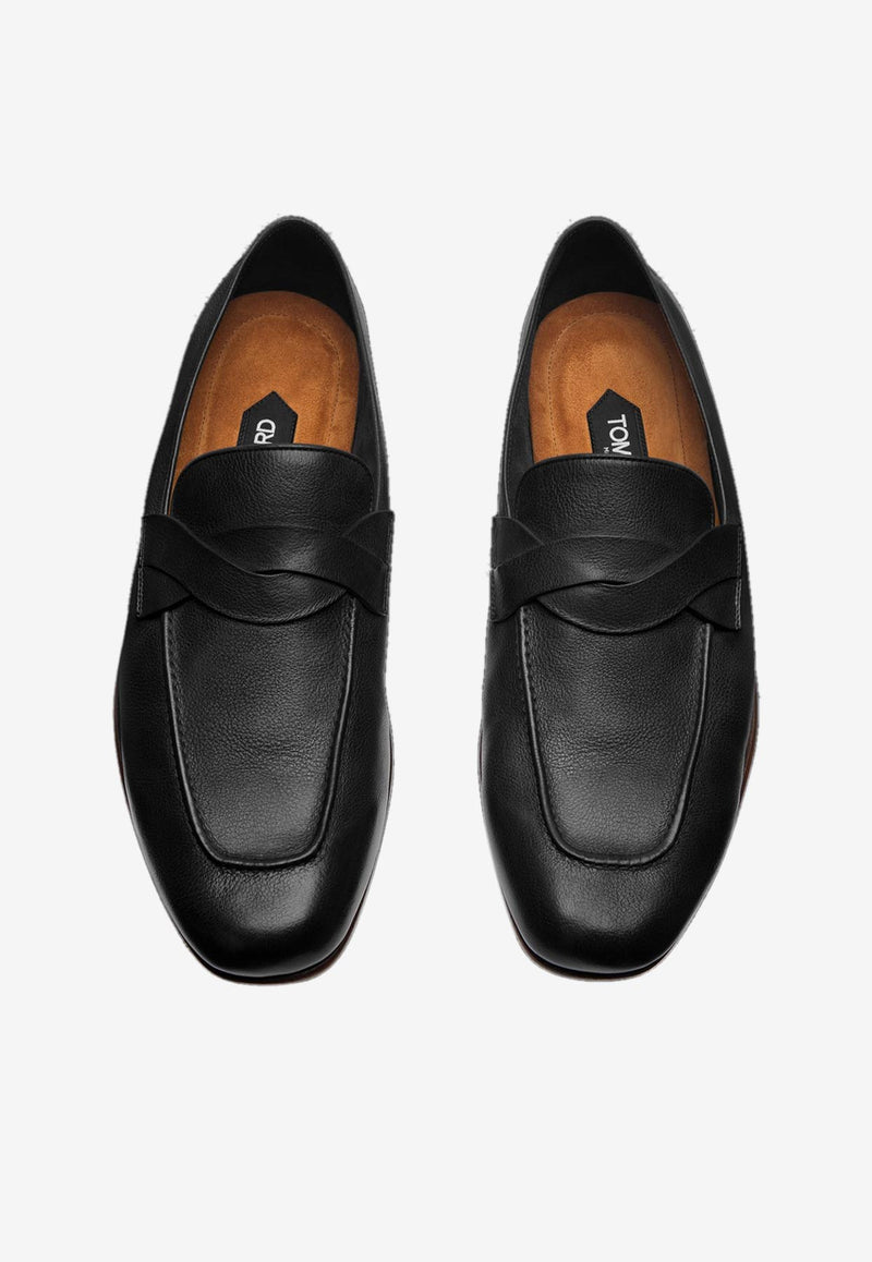 Tom Ford Gigi Twisted-Band Loafers in Supple Leather Black J1556-LBU002N 1N001