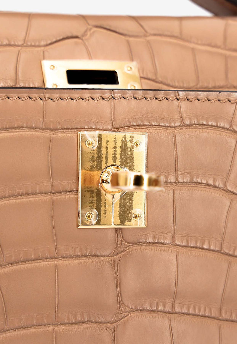 Kelly Pochette in Chai Matte Alligator Leather with Gold Hardware