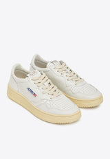 Autry Medalist Low-Top Leather Sneakers White AULW-LL-15