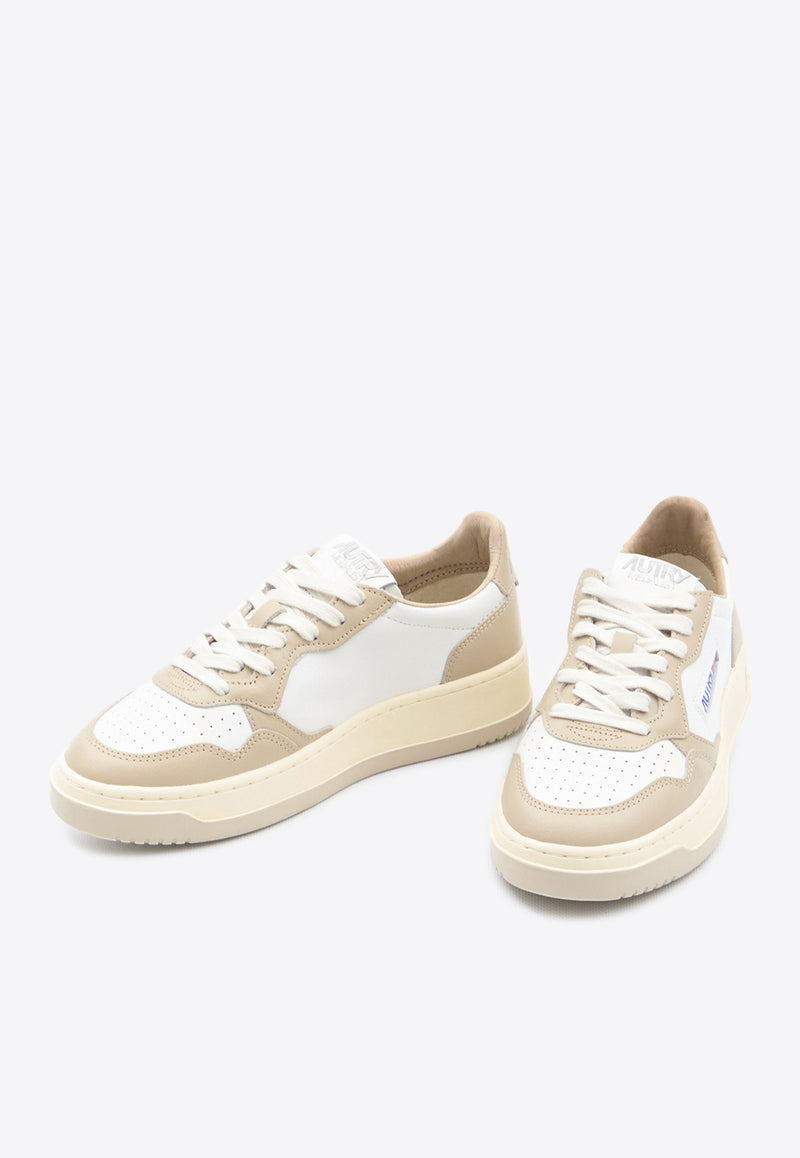 Autry Medalist Leather Low-Top Sneakers White AULW-WB-51