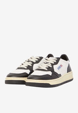 Autry Medalist Low Sneakers Monochrome AULM-WB-01