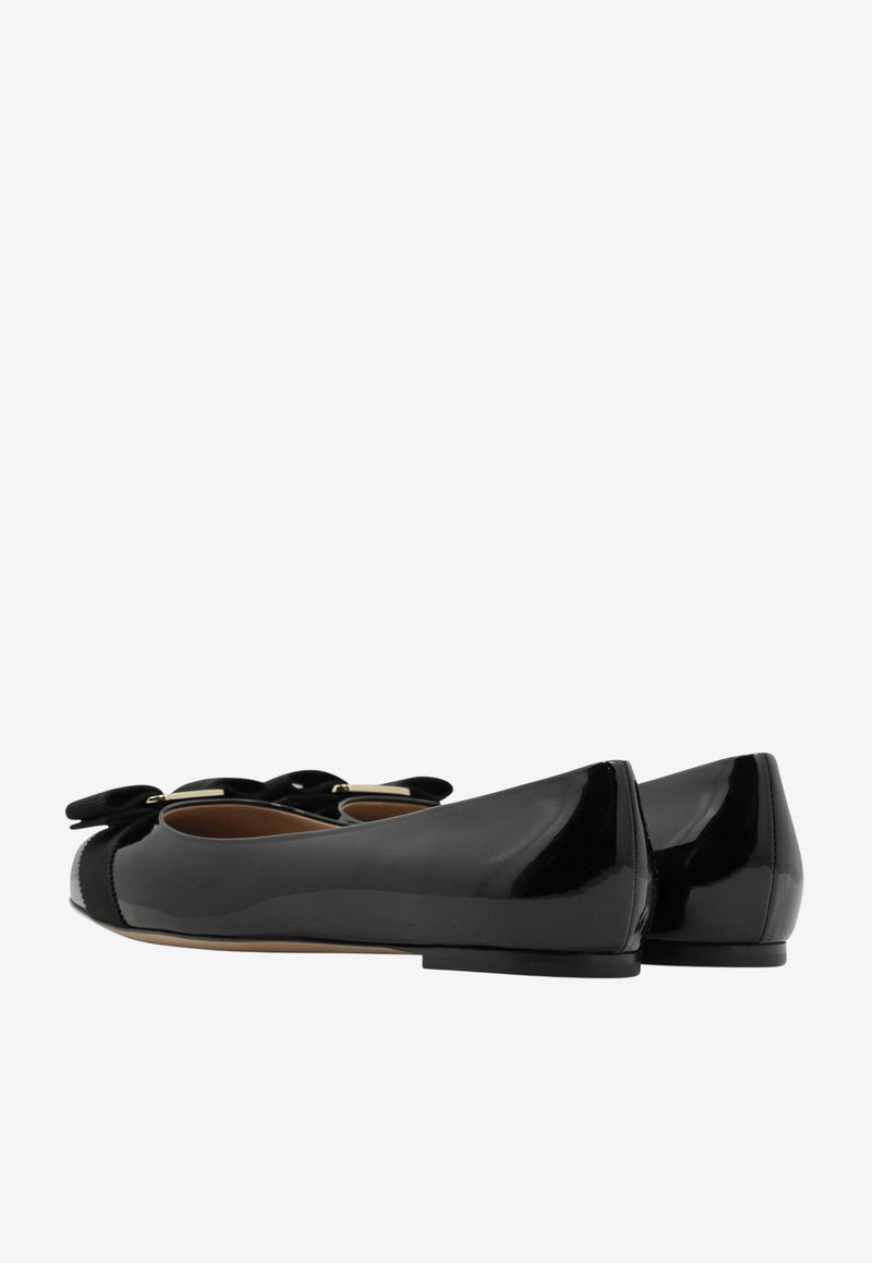 Ferragamo Varina Patent Leather Ballet Flats Black 0574556_ac109f1f-3b5c-423d-9b3c-78ca29162742