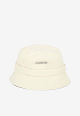 Jacquemus Gadjo Knotted Bucket Hat White 223AC0015001110_aabbd38a-5226-4db2-817b-1ef8291d0bfc