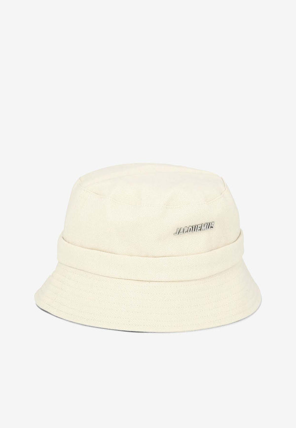Jacquemus Gadjo Knotted Bucket Hat White 223AC0015001110_aabbd38a-5226-4db2-817b-1ef8291d0bfc