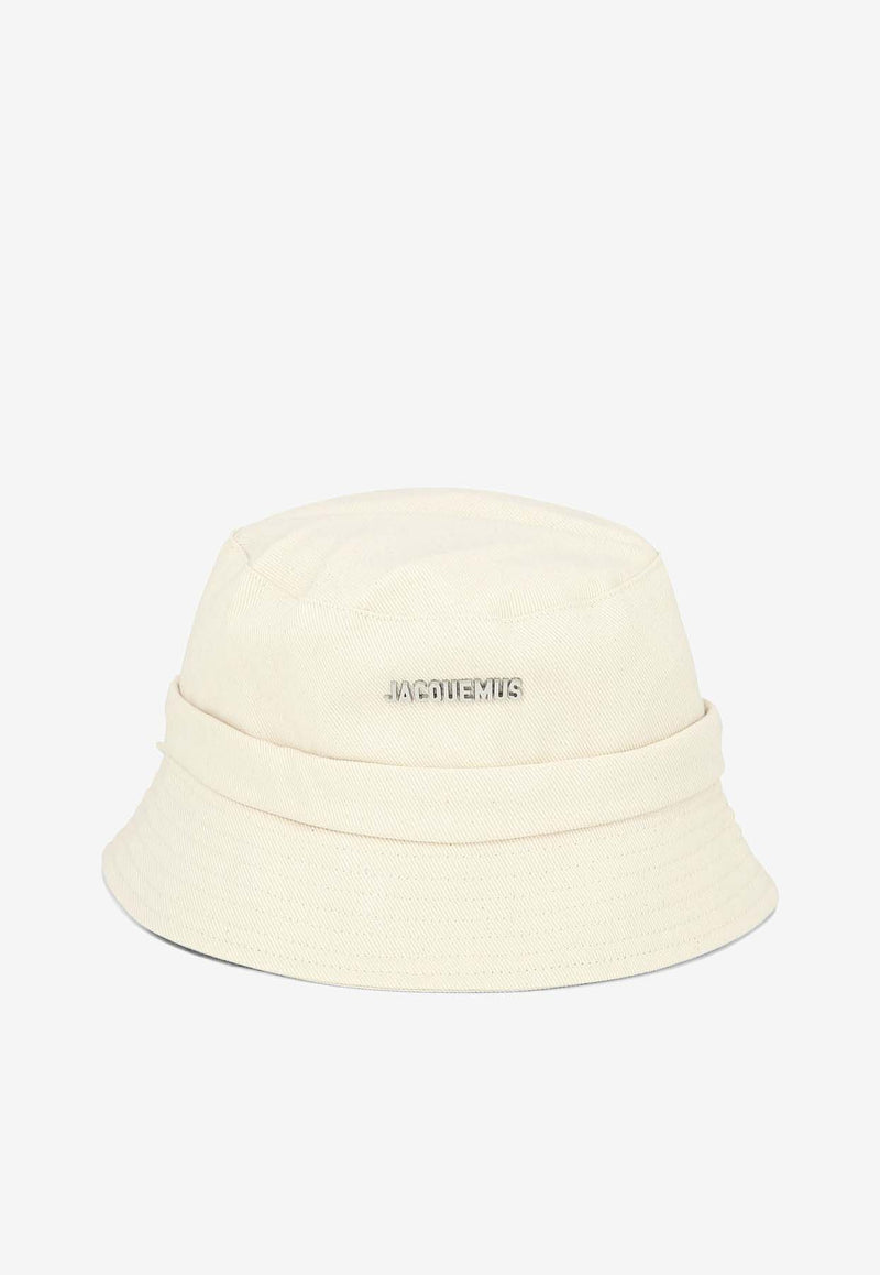 Jacquemus Gadjo Knotted Bucket Hat White 223AC0015001110_aabbd38a-5226-4db2-817b-1ef8291d0bfc