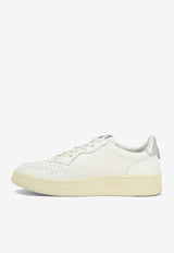 Autry Medalist Low-Top Sneakers White AULWLL05_751abcc7-f89c-42bb-9ac9-33f6f5c15864