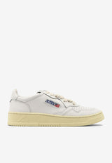 Autry Medalist Low-Top Sneakers White AULWLL15_ce9d48e0-bff9-4e33-9c32-b4d6c46da64a