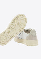 Autry Medalist Low Sneakers White AULWLS14_b44069ff-81ad-4d02-838a-ea0148cbe057
