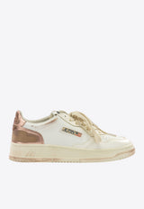 Autry Medalist Low Super Vintage Leather Sneakers White AVLWSV57_2a70da09-7e51-446f-b304-664ca86d88af
