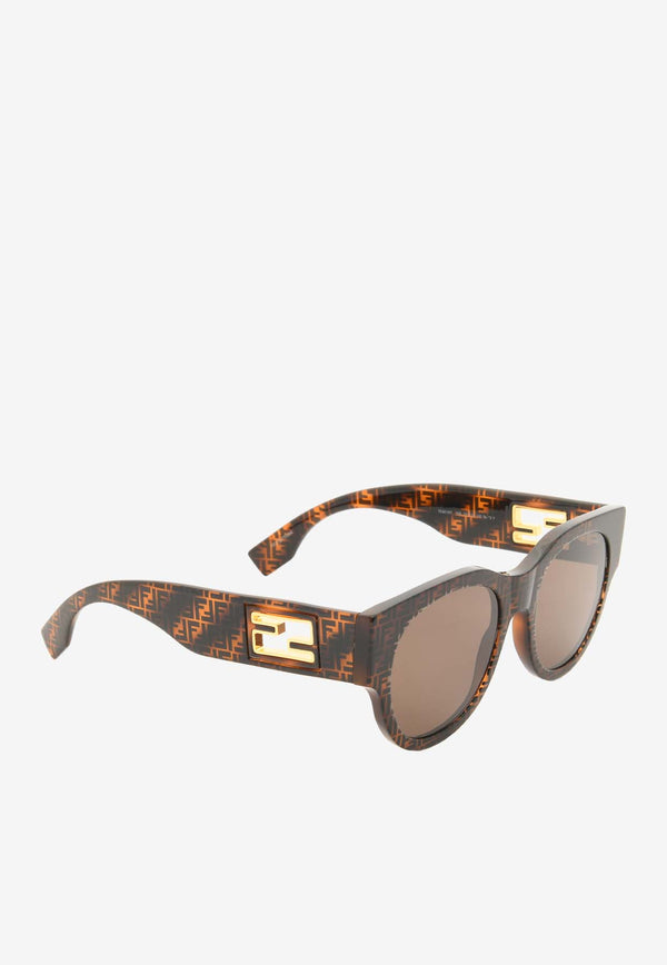 Fendi Baguette FF Monogram Round Sunglasses Brown FE40147IBROWN MULTI