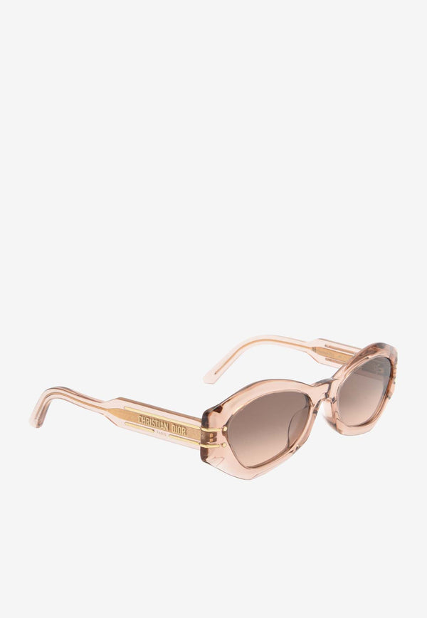 Dior DiorSignature Butterfly Sunglasses Brown CD40139U@5572K#BEIGE