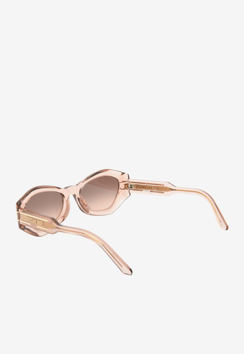 Dior DiorSignature Butterfly Sunglasses Brown CD40139U@5572K#BEIGE