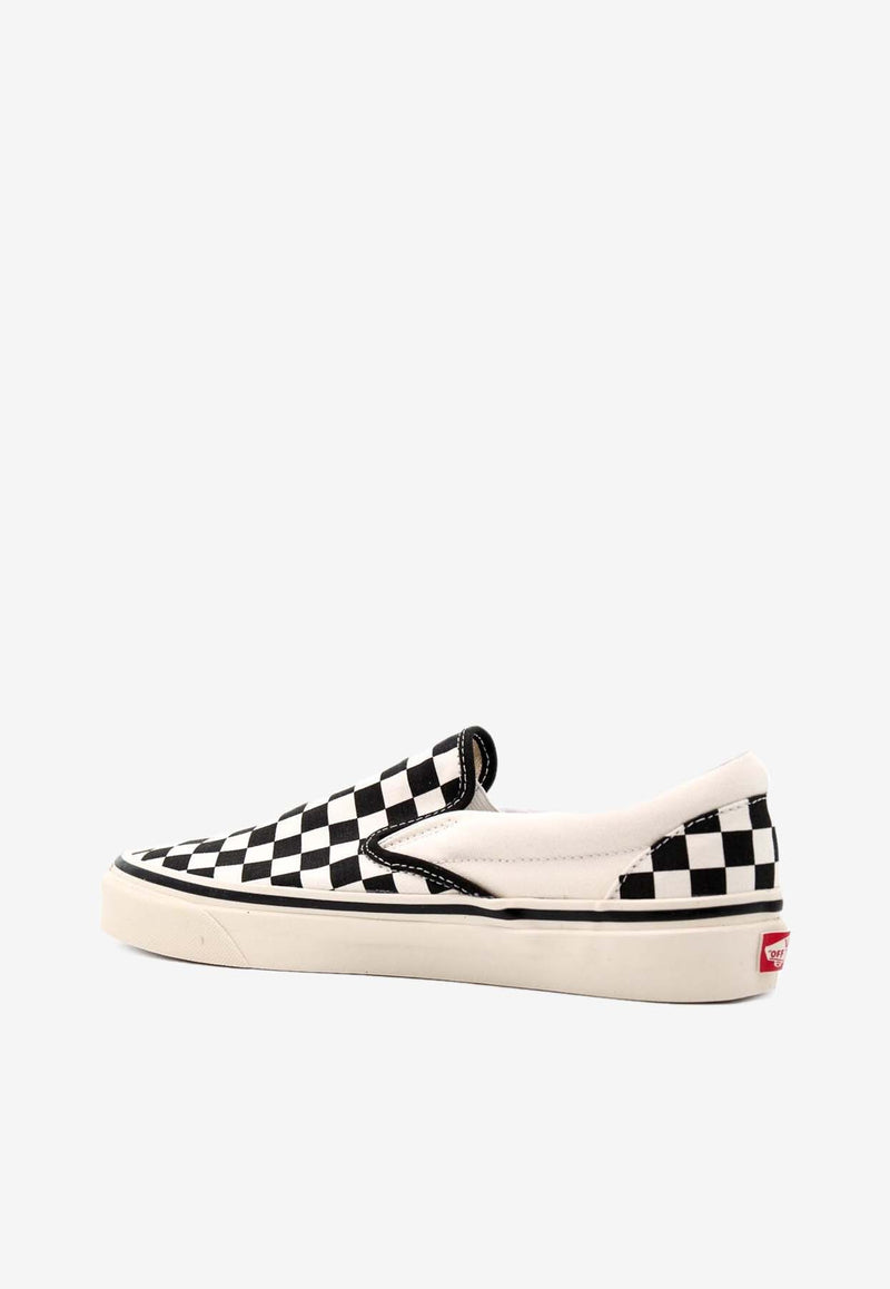 Vans Classic Checkerboard Slip-On 98 DX Sneakers White VN0A3JEXPU11_000_PU11