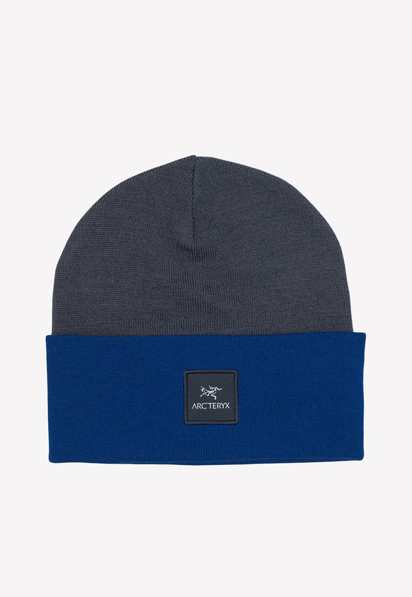 Arc'teryx Two-Tone Logo Patch Beanie Blue X000009931COLOUR BLOCK TOQUEBLACK SAPPHIRE/VITALITY_ca382cd1-31a5-493b-a56b-1685996a8592