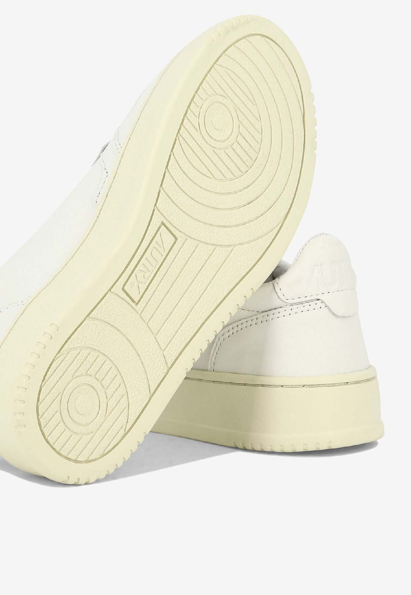 Autry Medalist Low Sneakers White AULMGG04_171d6b6b-ee06-4d1e-b1f2-2940175d322c