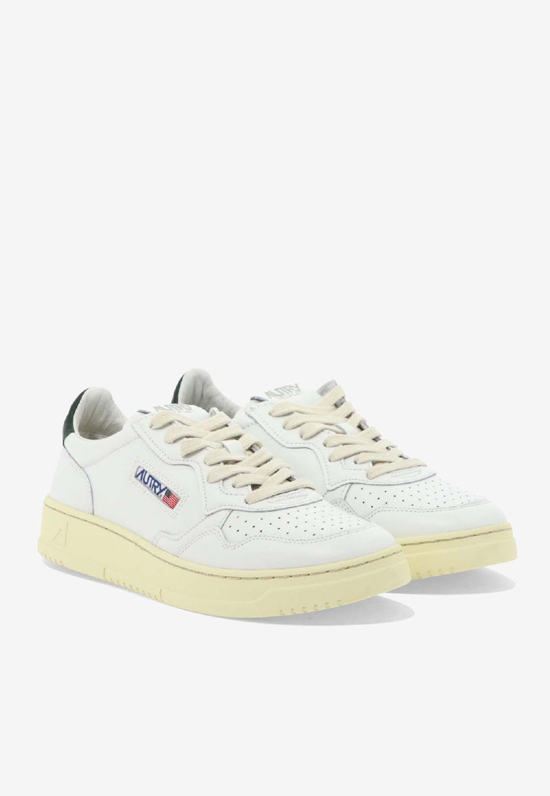 Autry Medalist Low Sneakers White AULMLL47_08691191-ed8d-40eb-921f-3e32cdfccdaa