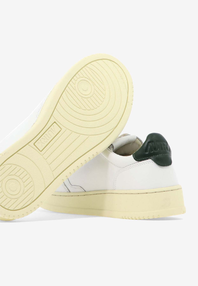 Autry Medalist Low Sneakers White AULMLL47_08691191-ed8d-40eb-921f-3e32cdfccdaa