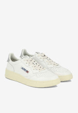 Autry Medalist Low-Top Sneakers White AULWLL05_82511