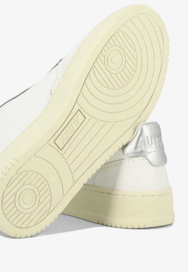 Autry Medalist Low-Top Sneakers White AULWLL05_82511