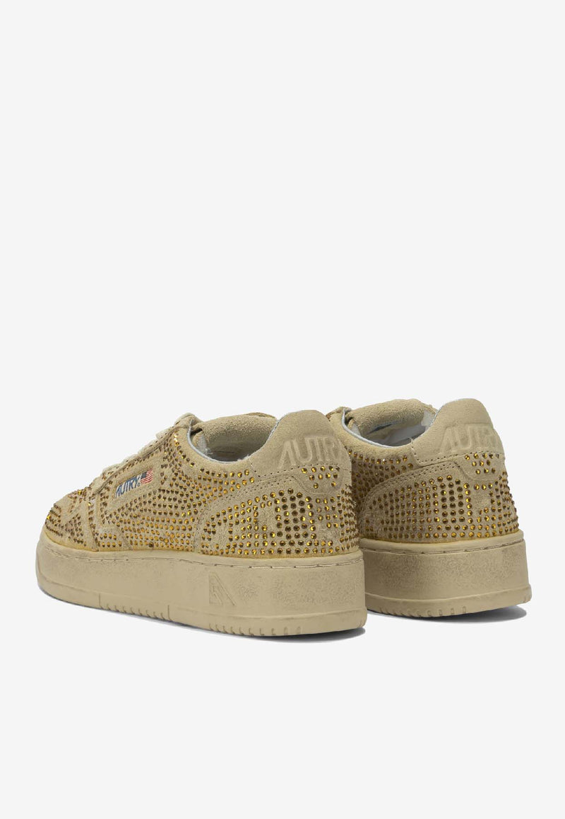 Autry Medalist Studded Low-Top Sneakers Beige AULWNA03_f540a75e-480b-4a20-b886-26f89292a3ef