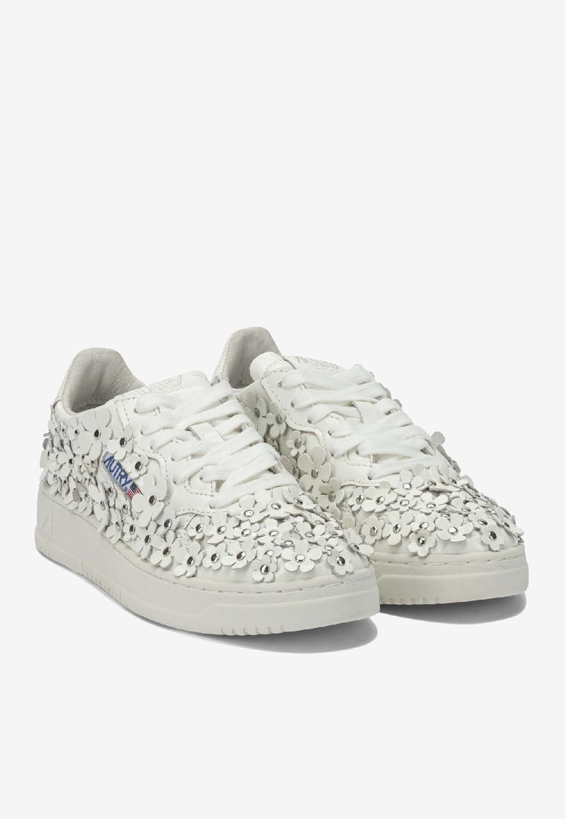 Autry Medalist Floral Appliques Sneakers White AULWPW02_6c869e8d-ddfc-416d-b0f9-1c7b447199f0