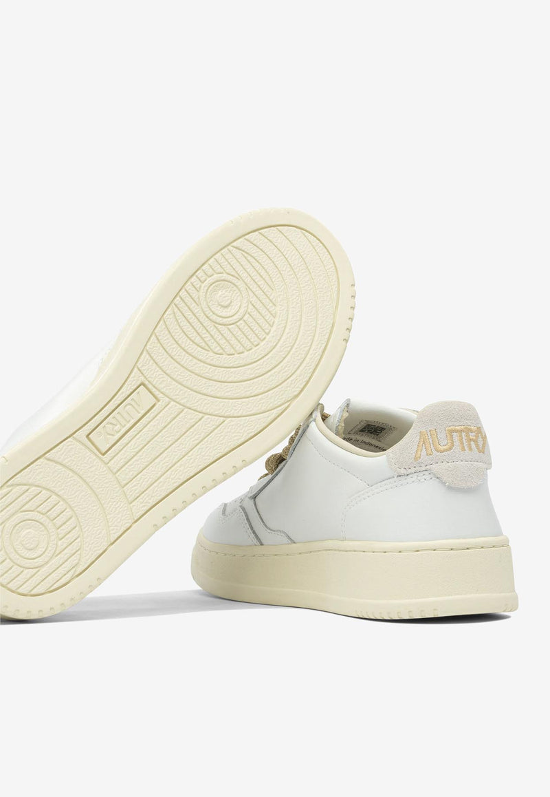 Autry Medalist Low-Top Sneakers  White AULWSW01_af2188f2-be7d-41ec-92d7-721d19d1964e