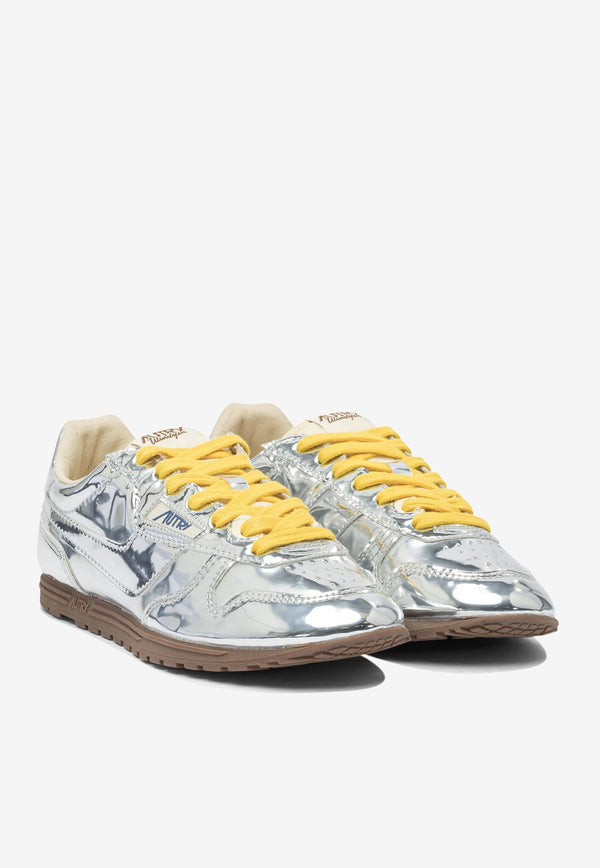 Autry Windspin Metallic Sneakers Silver WSLWRY01_6d4db77b-3365-47bc-b0b7-804e1c82496a