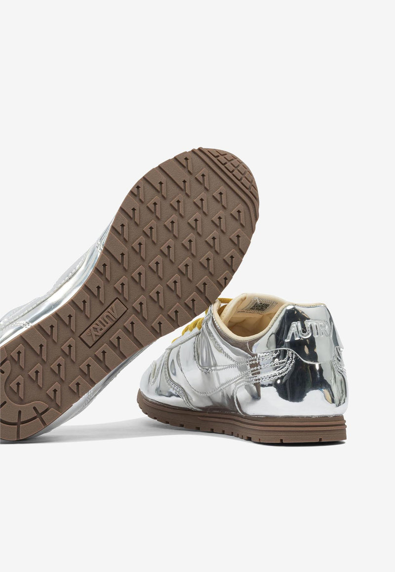 Autry Windspin Metallic Sneakers Silver WSLWRY01_6d4db77b-3365-47bc-b0b7-804e1c82496a