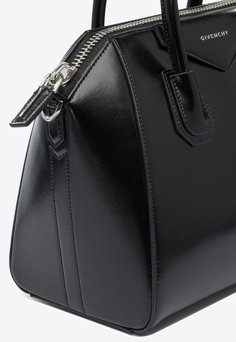 Givenchy Medium Antigona Top Handle Bag Black BB5149B1R0001_985d132e-53c6-4254-a2fc-1f9e7d44977f