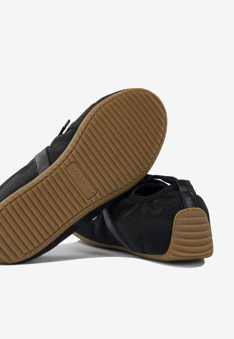 Givenchy Slim Low-Top Sneakers Black BE004KE2F0001_2089dec4-e000-4c7a-85e5-5d00c608687f